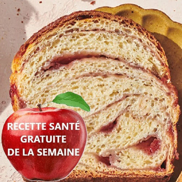 Image de Pain brioché aux fraises pour le petit-déjeuner